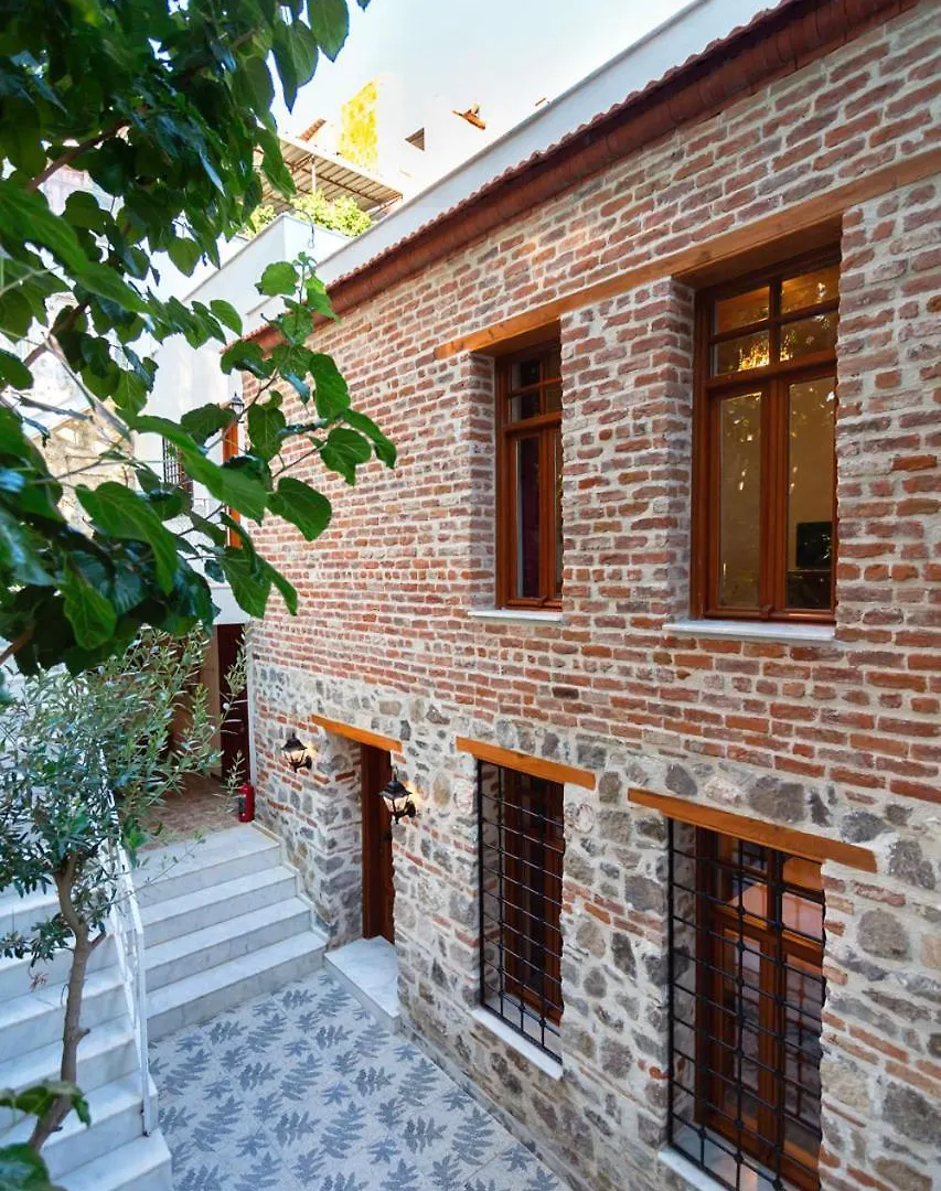 Zeytinli Tas Ev Villa İzmir